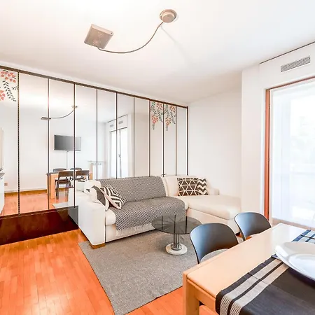 Apartment Quiet With Terrace - 20 Min From Duomo Milan