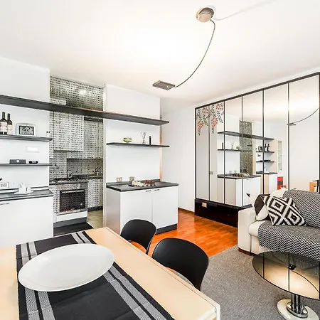 Apartment Quiet With Terrace - 20 Min From Duomo